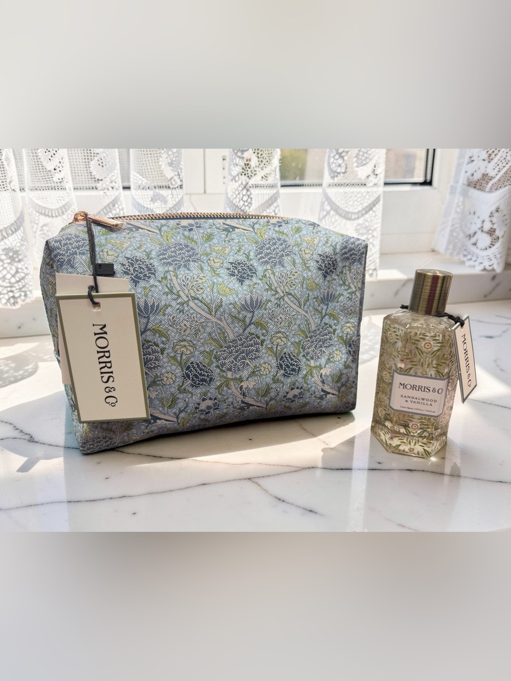 Morris & Co. NWT Floral Blue Cosmetic Bag and Sandalwood Vanilla Linen Spray